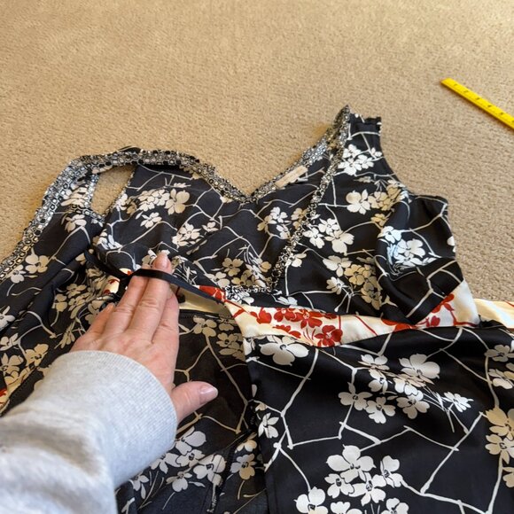 Jonathan Martin Dress Wrap Midi Sleeveless Floral Black Red White Sz 8 #279206 - Picture 4 of 12